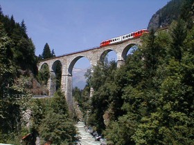 Le viaduc Sainte-Marie est l’ouvrage d’art le plus impressionnant de la ligne.