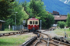 Z 604 en livrée d’origine à l’entrée de la gare de Chamonix.