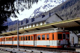 Z 600 en livrée gris et orange à Vallorcine.