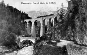 En 1912, une rame de Z 200 franchit le viaduc Sainte-Marie.