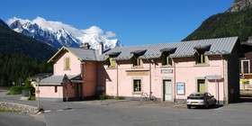 Bâtiment voyageurs de Montroc.