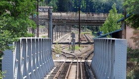 Juste avant le pont sur l’Arve (au premier plan), une voie du faisceau à voie normale du Fayet rejoignait la voie métrique en direction de Chedde.