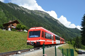 Une Z 850 passe à La Joux.