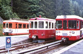 Trains au Châtelard-Frontière.